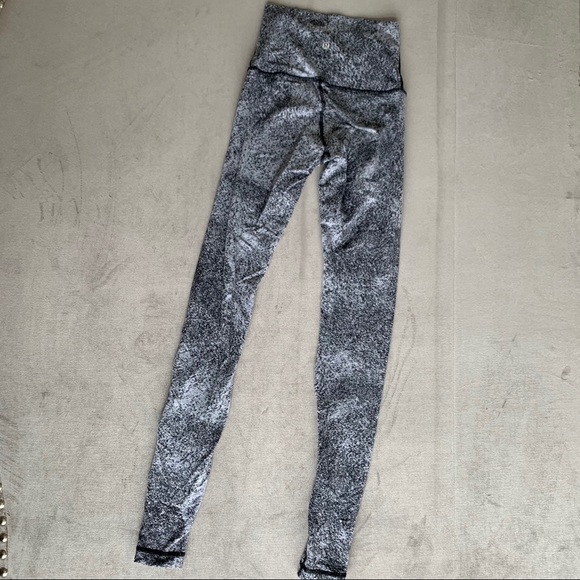 lululemon wunder under leggings - Picture 2 of 3